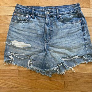 American Eagle highest rise 90s boyfriend short with rips; size 10